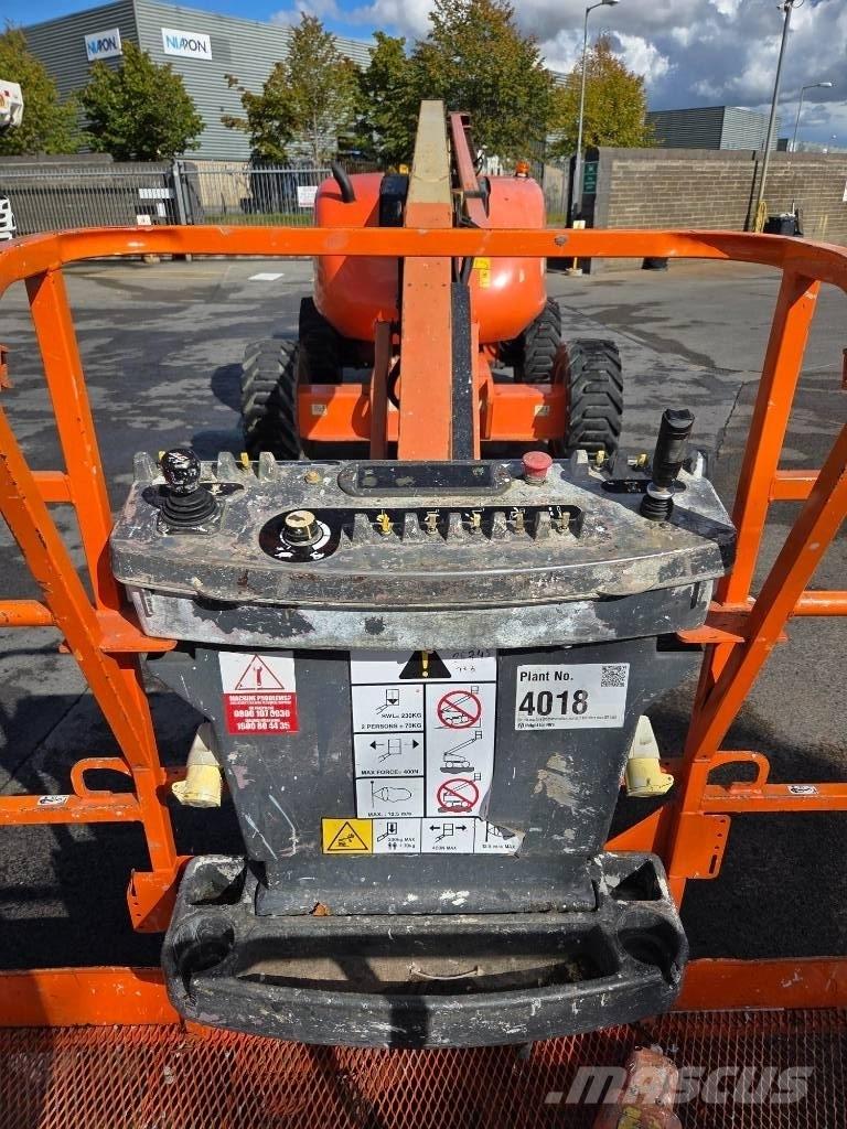 JLG 600 AJ Съчленени стрелови подемници