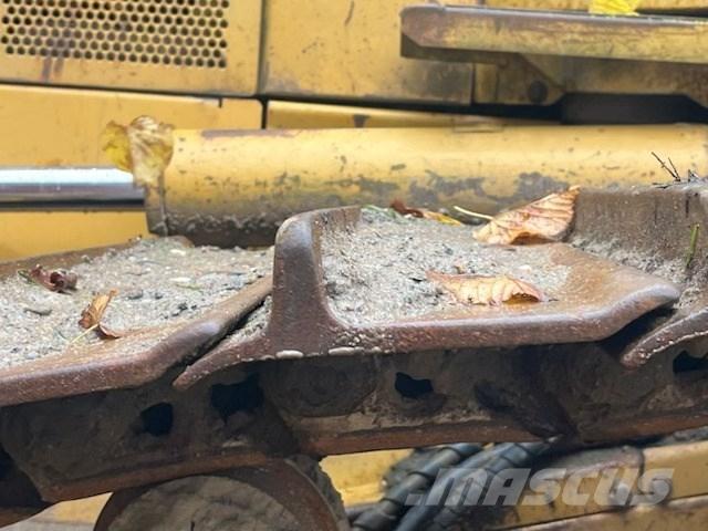 CAT D5N LGP PAT Верижни булдозери
