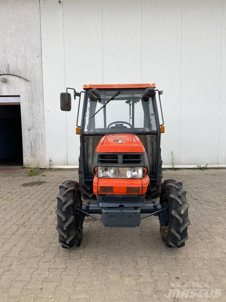 Kubota GL 320 Компактни трактори