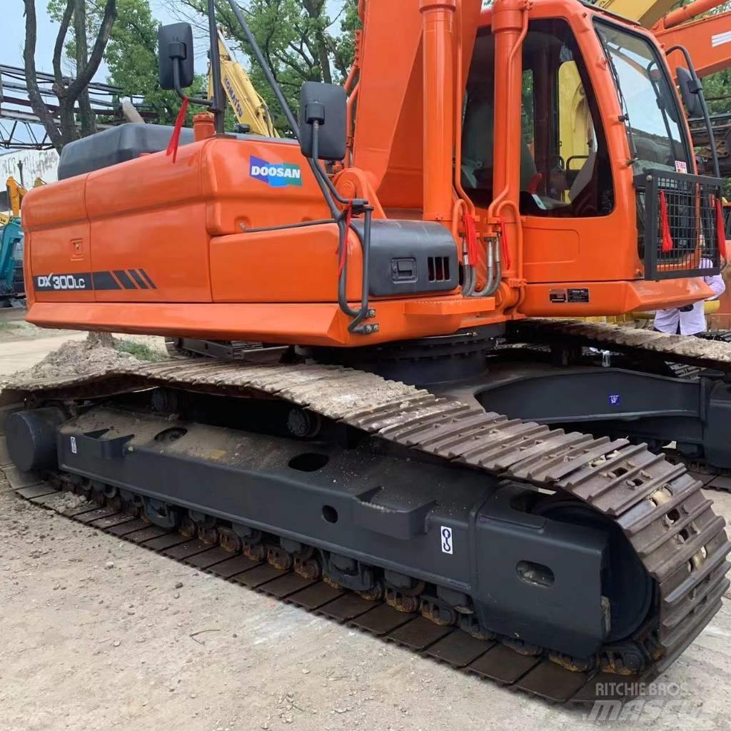 Doosan dx300 Верижен екскаватор