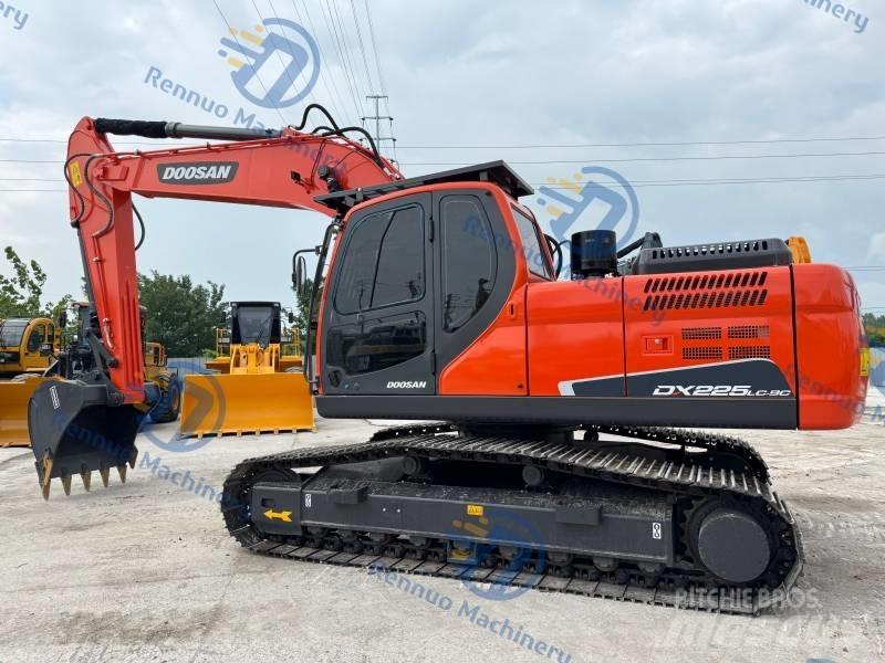 Doosan DX 225 LC-9C Верижен екскаватор