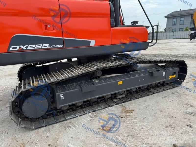 Doosan DX 225 LC-9C Верижен екскаватор