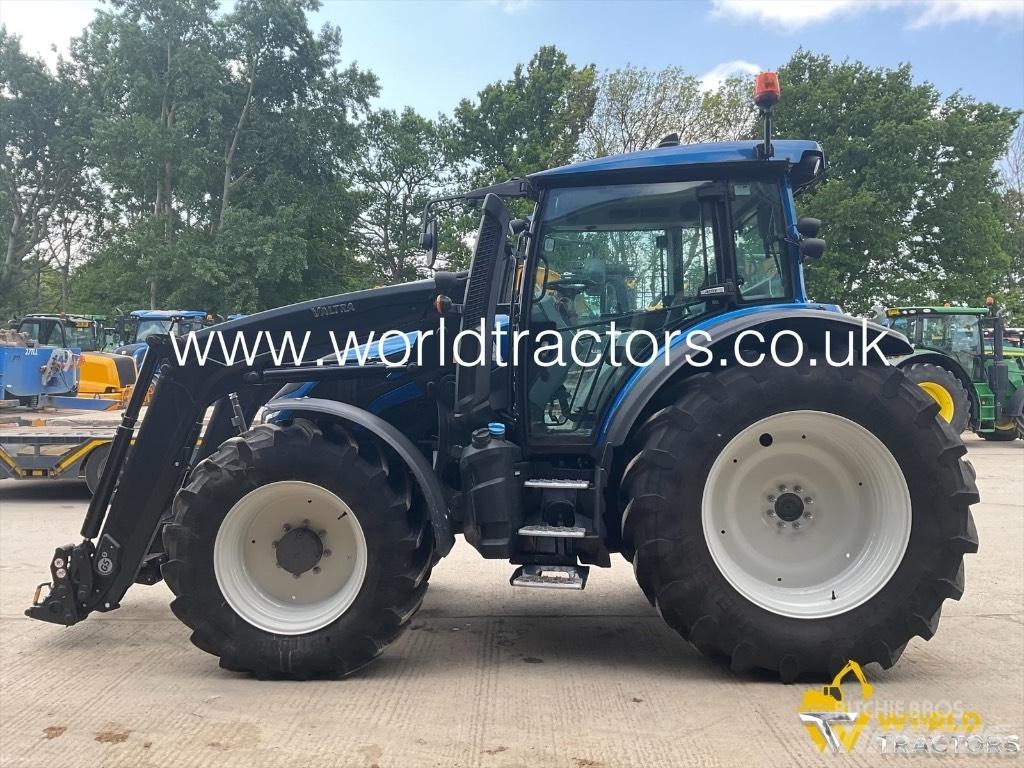 Valtra G 135 Трактори