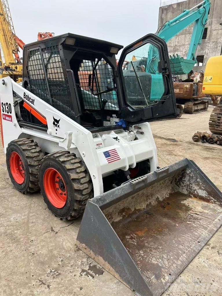 Bobcat S 130 Мини товарачи

