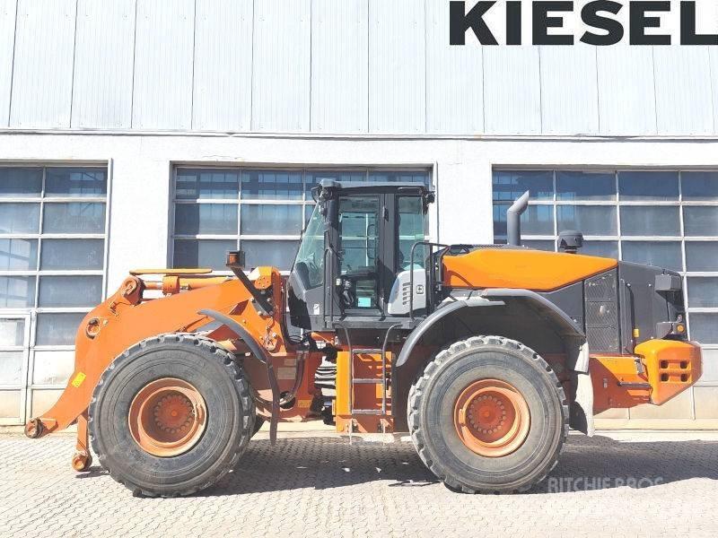Hitachi ZW 310-6 Колесни товарачи