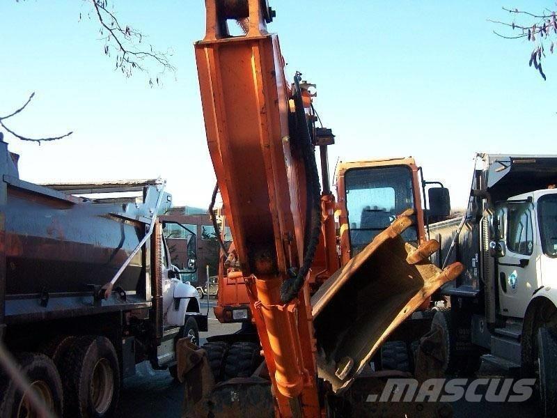 Daewoo S180W Колесни екскаватори