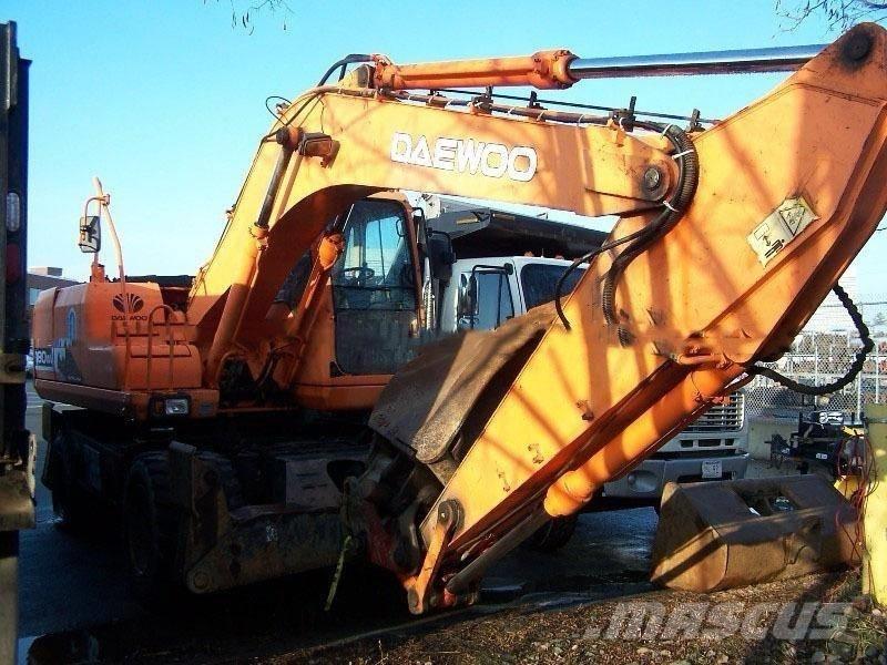 Daewoo S180W Колесни екскаватори