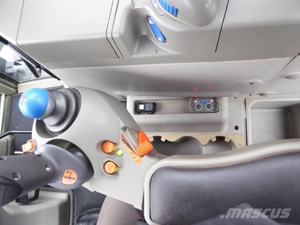 Fendt 415 Vario TMS Трактори