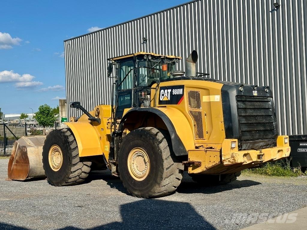 CAT 980 M Колесни товарачи