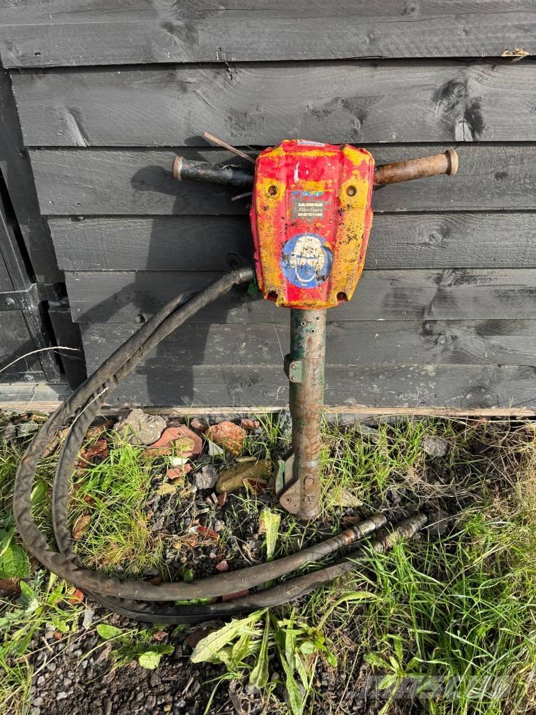 Atlas Copco BREAKER Чукове/Раздробители
