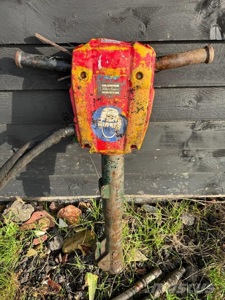 Atlas Copco BREAKER Чукове/Раздробители
