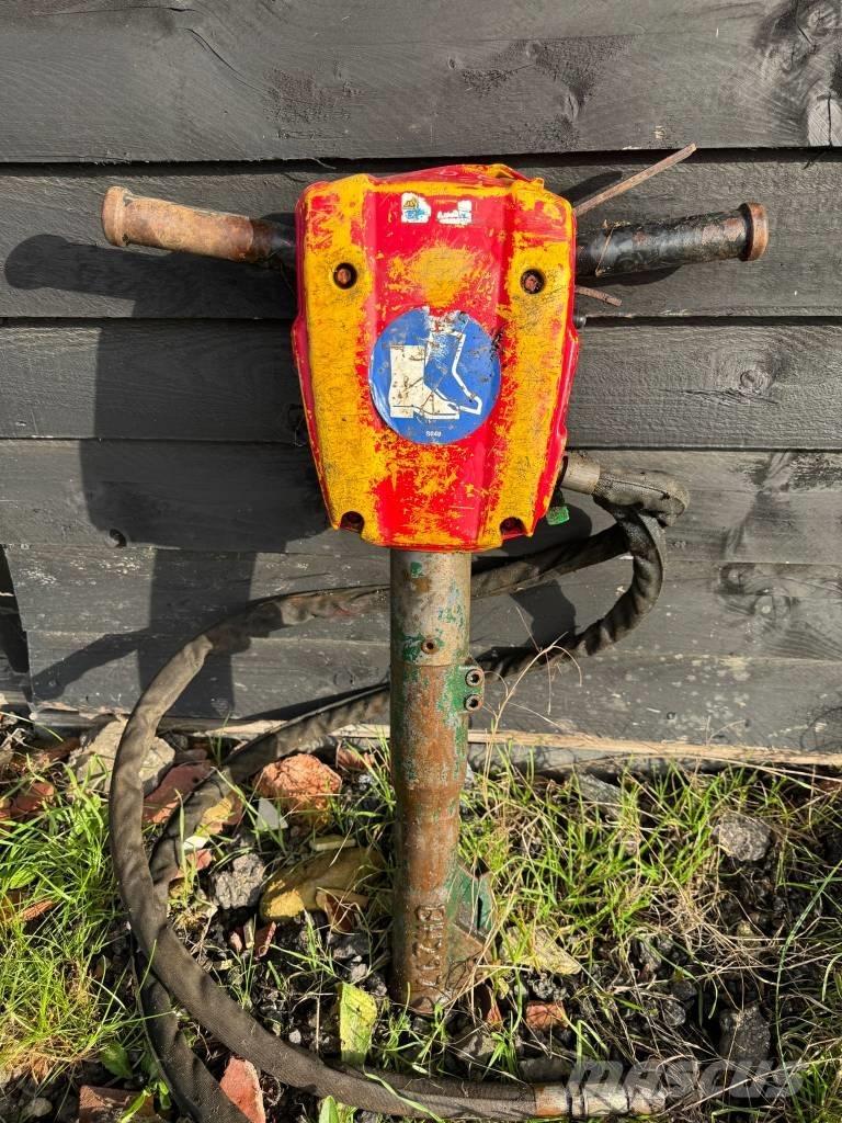 Atlas Copco BREAKER Чукове/Раздробители
