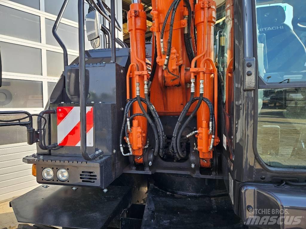 Hitachi ZX150W-7 Колесни екскаватори