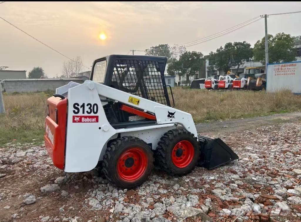 Bobcat S 130 Мини товарачи
