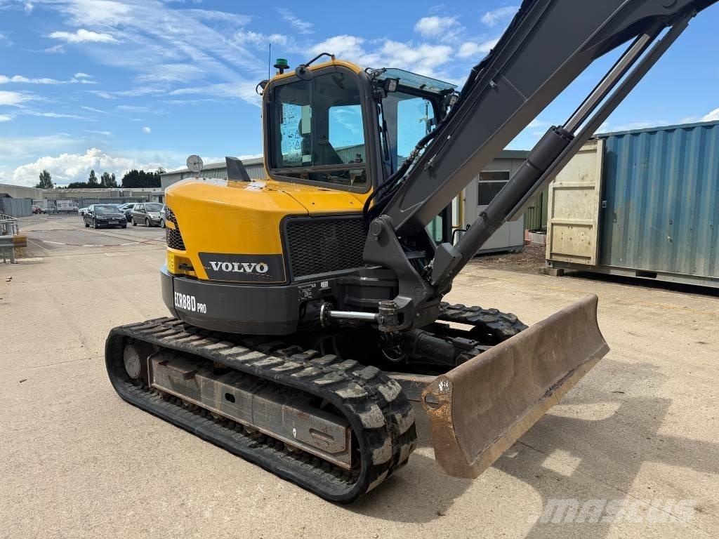 Volvo ECR 88 D Средни екскаватори 7т - 12т