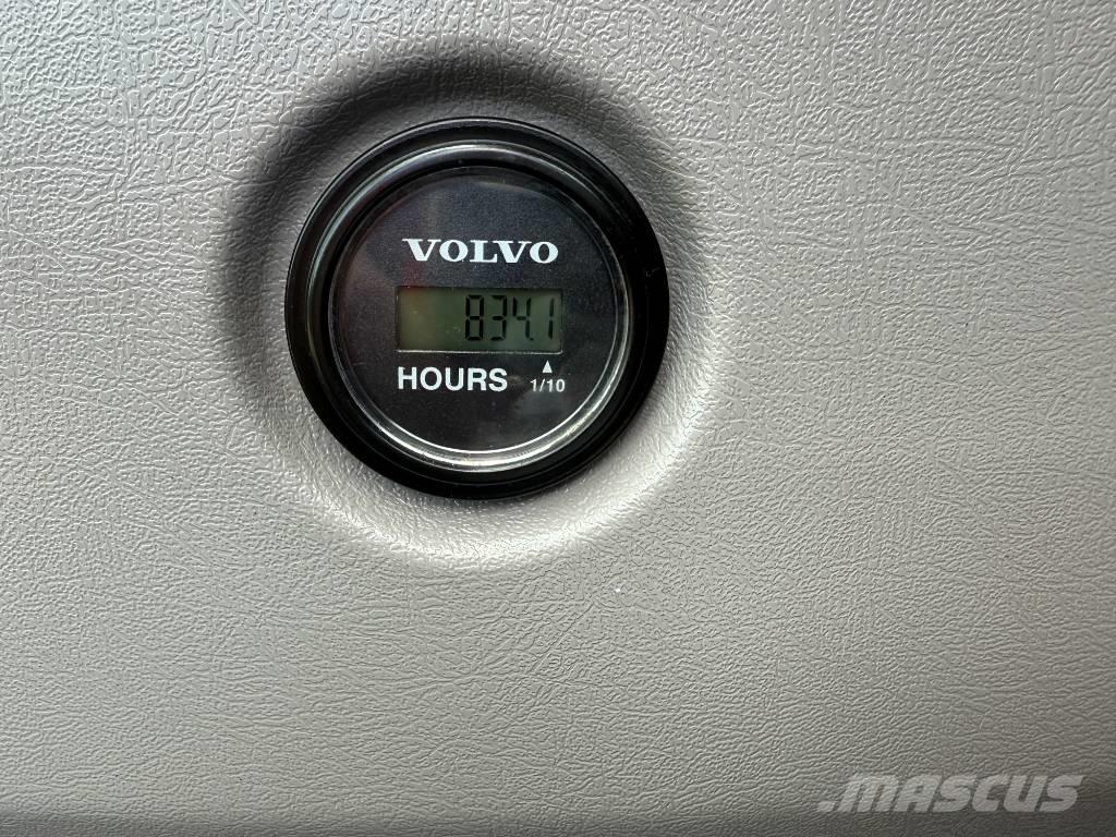 Volvo ECR 88 D Средни екскаватори 7т - 12т