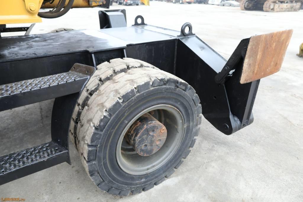 CAT M 322 D Оператори на отпадъци/индустрия
