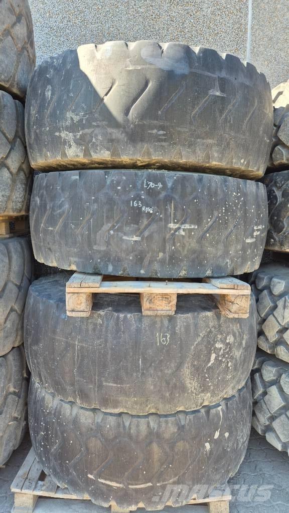  Hjulsæt 23.5R25 Колелета/Гуми