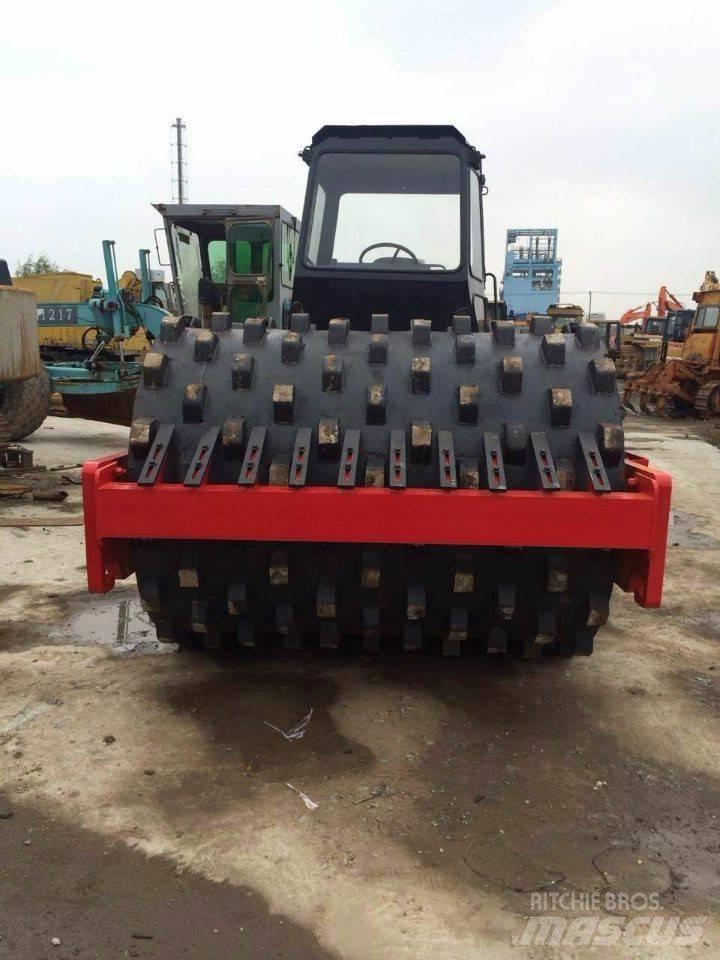 Dynapac CA 30 D Еднобарабанни ролки
