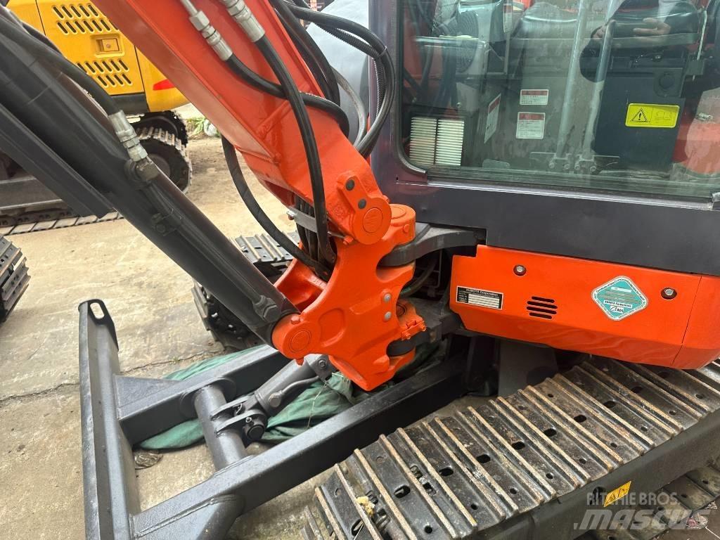 Kubota U 35 Мини екскаватори < 7 т
