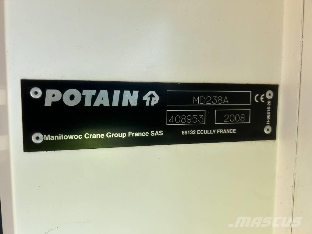 Potain MD238A-J10 Мачтови кранове