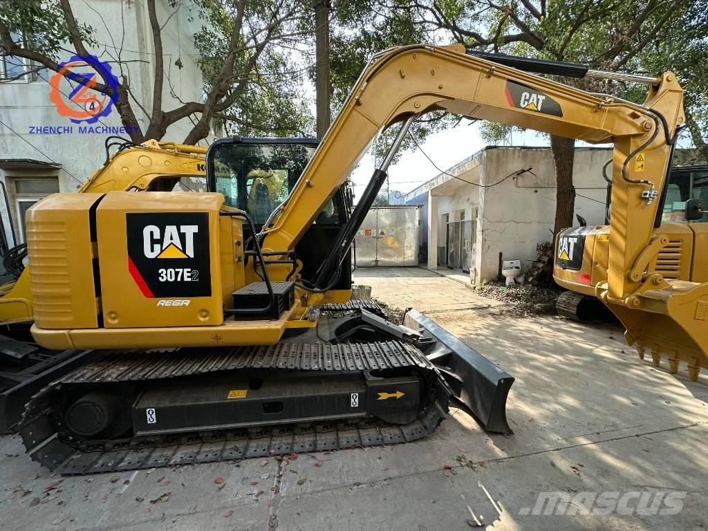 CAT 307 E2 Средни екскаватори 7т - 12т