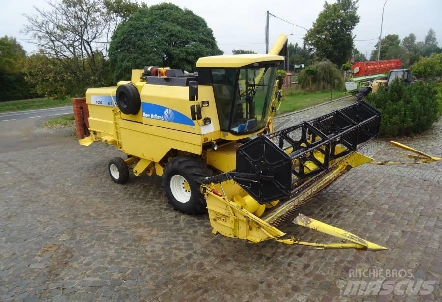 New Holland TC 54 Комбайни