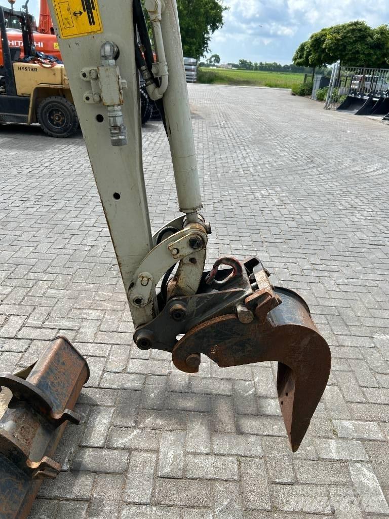 Takeuchi TB 216 Мини екскаватори < 7 т