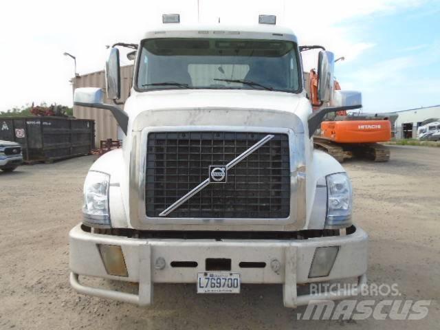 Volvo VNL Влекачи