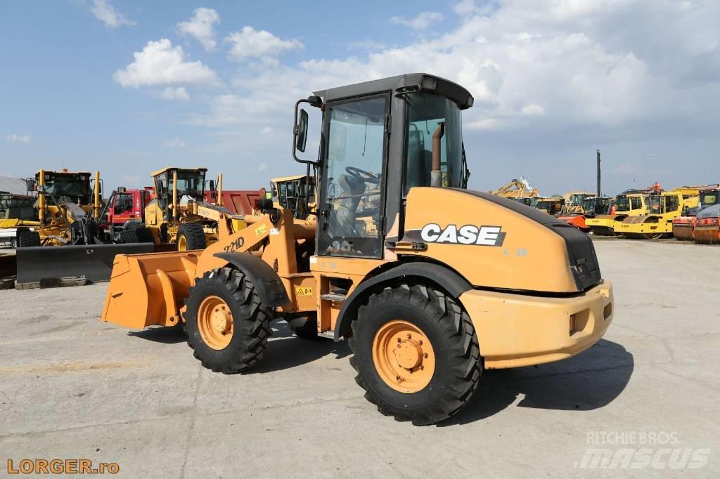 CASE 211 D Колесни товарачи