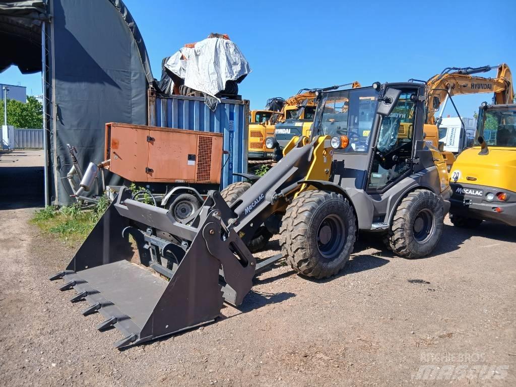 Mecalac AX 1000 Колесни товарачи
