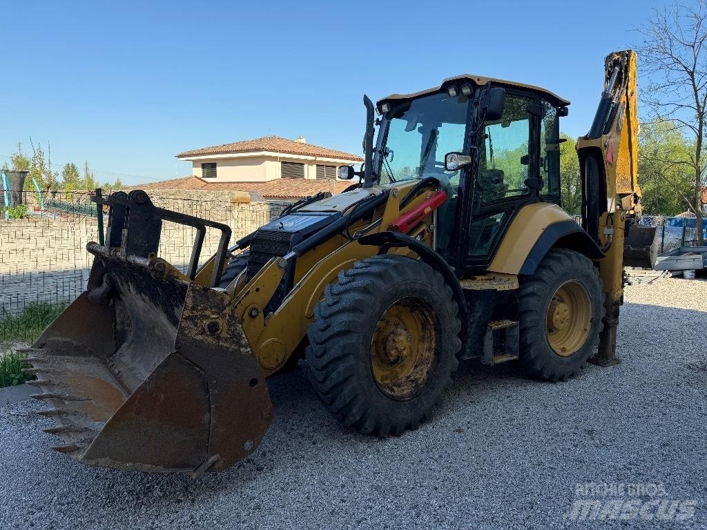 CAT 444 E Товарач със заден ексватор