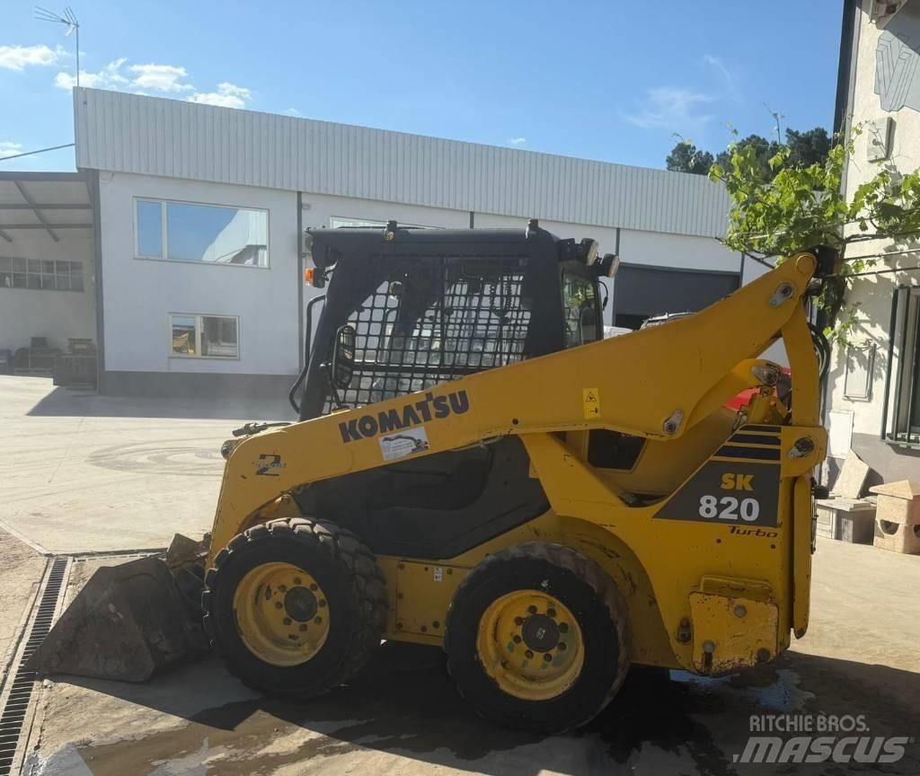 Komatsu SK 820-5 Мини товарачи
