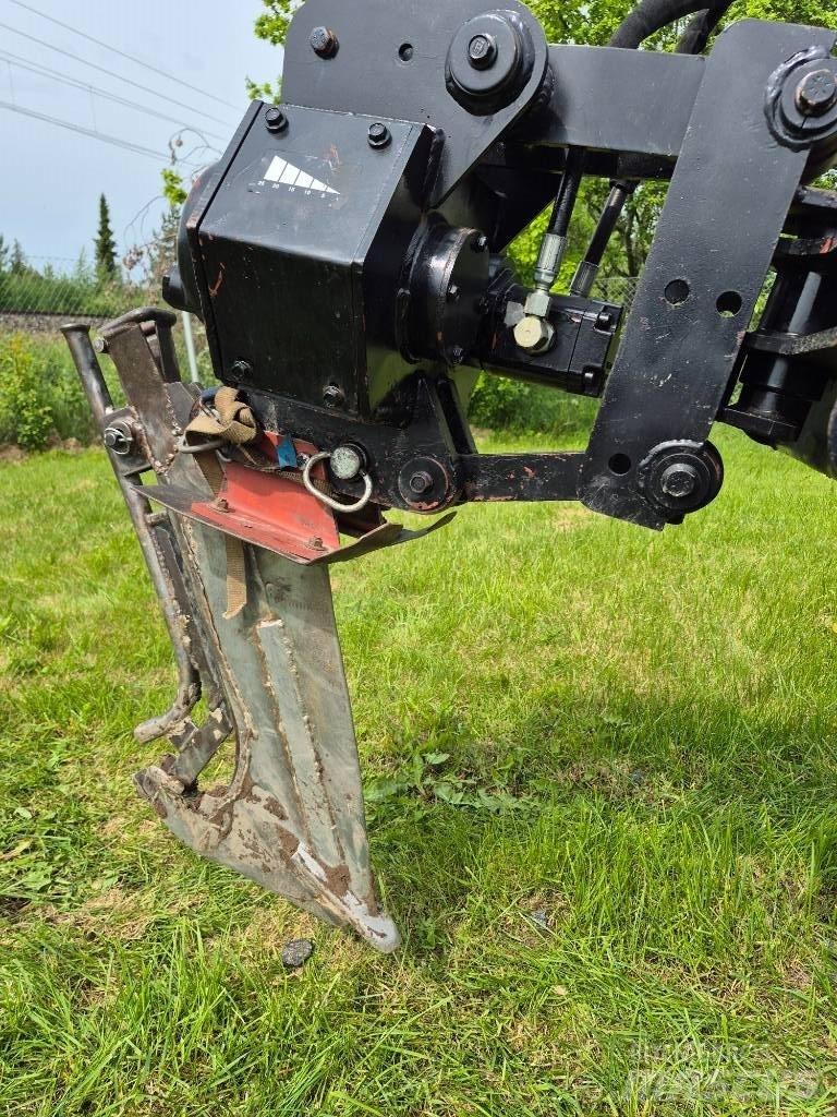 Ditch Witch R300 Изкопни машини