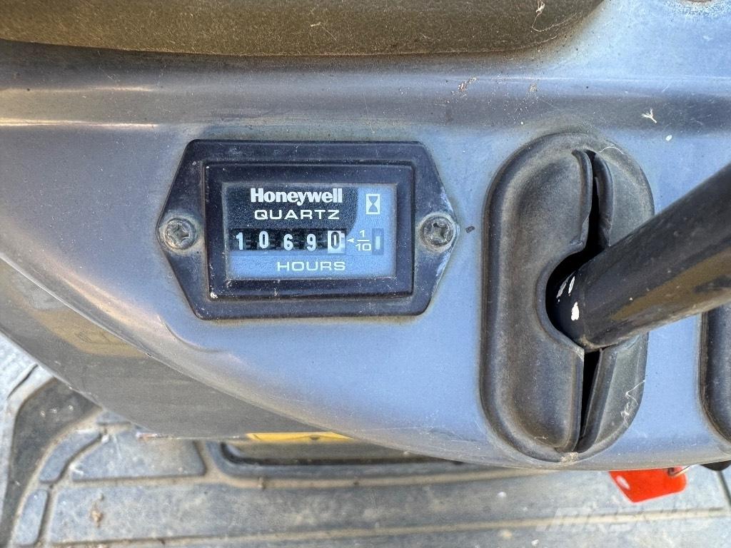 Yanmar SV08 (1C631) Мини екскаватори < 7 т