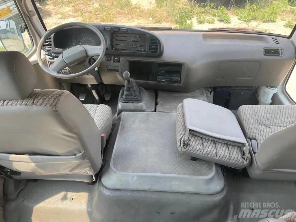Toyota Coaster Bus Мини бусове