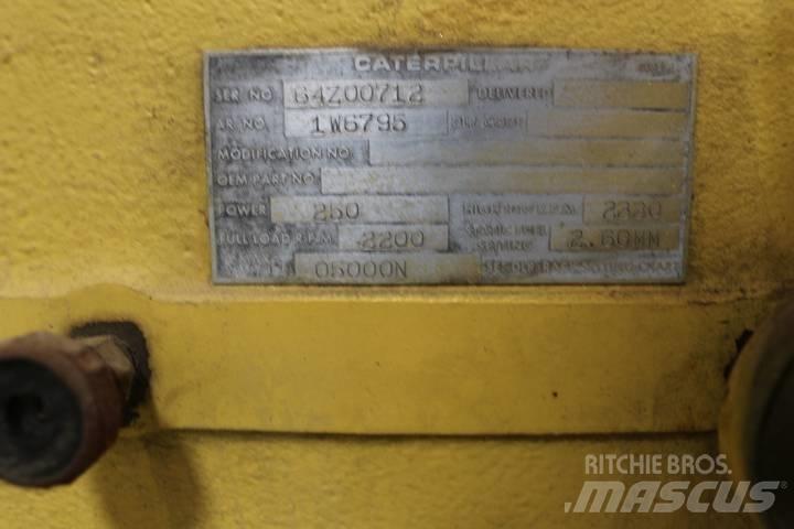 CAT D 6 C Ripper Верижни булдозери
