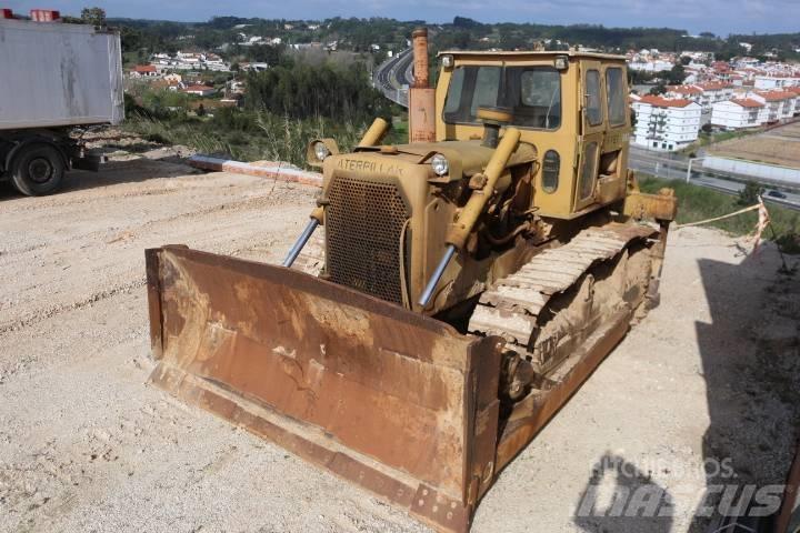 CAT D 6 C Ripper Верижни булдозери
