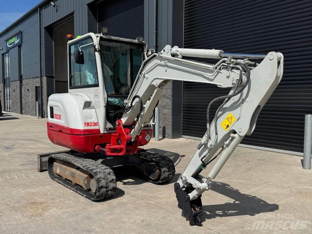 Takeuchi TB 230 Мини екскаватори < 7 т