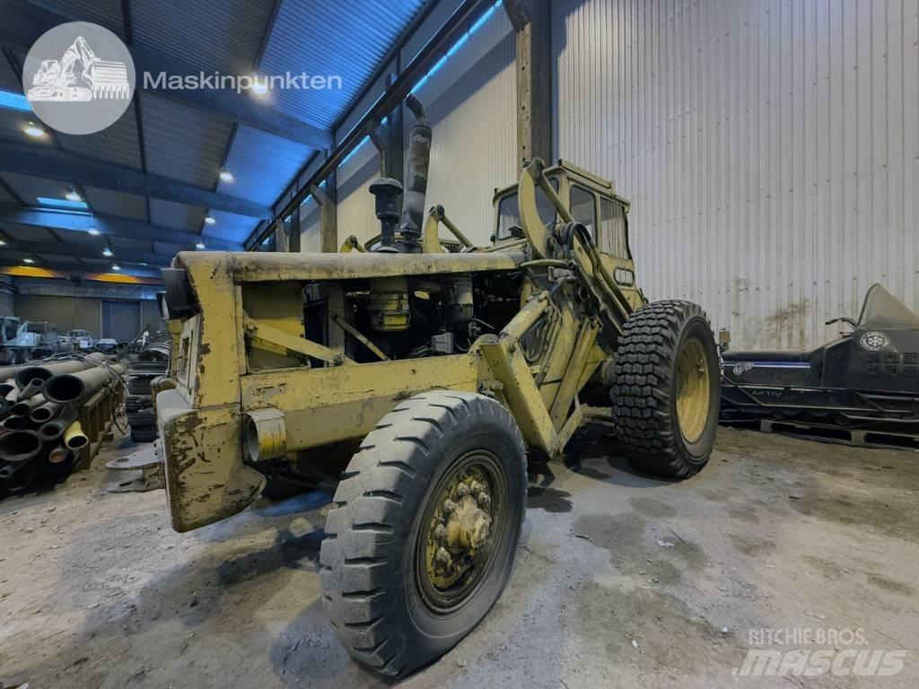 Volvo BM 2181 TD Колесни товарачи