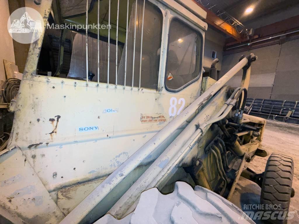 Volvo BM 2181 TD Колесни товарачи