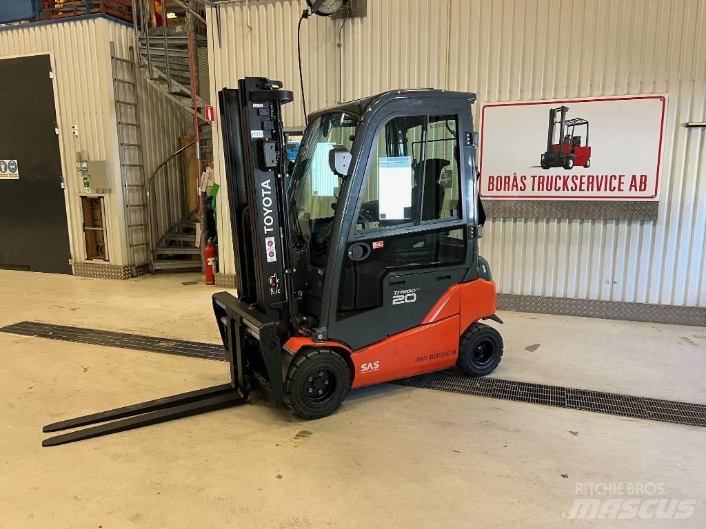 Toyota 8 FBMK 20 T Електрически вилични кари-повдигачи