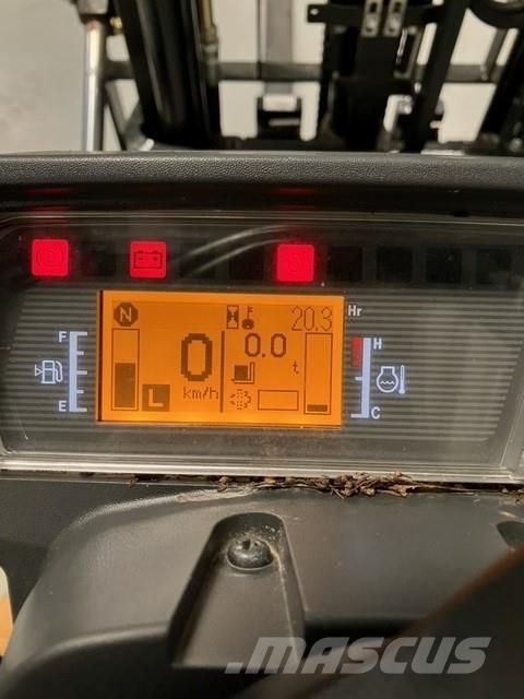 Mitsubishi FD25N3 Дизелови камиони