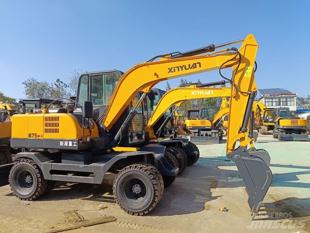 Xinyuan XYB75W-9 Верижен екскаватор
