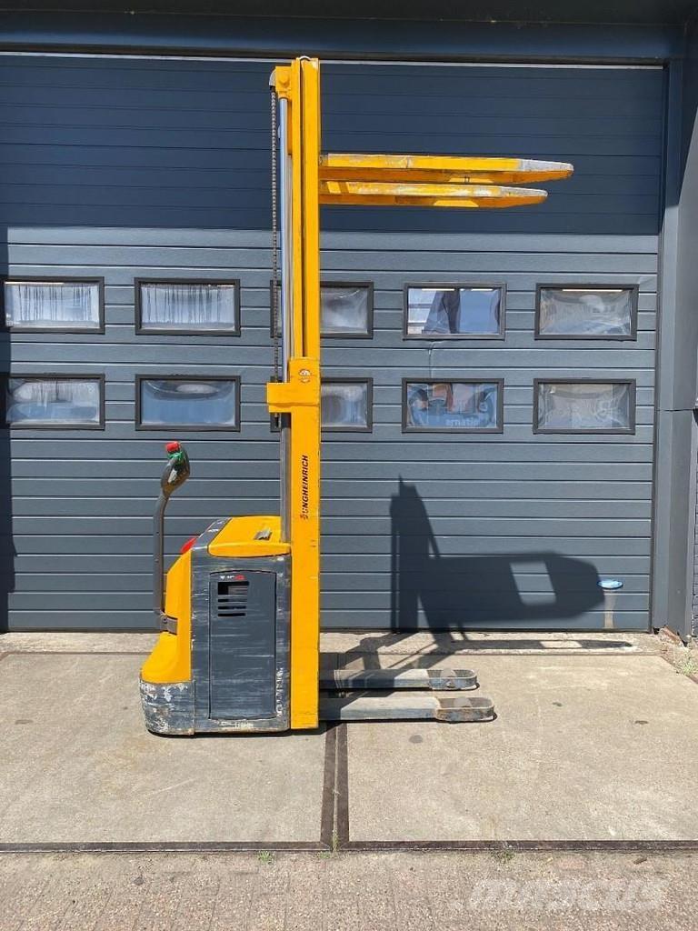 Jungheinrich EJC12 Колички високоповдигачи с теглич