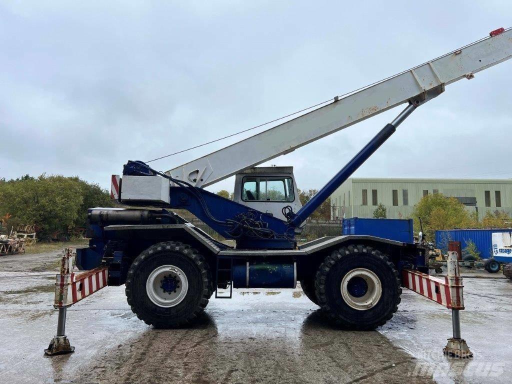 Coles Huskey 630S Кранове за тежък терен