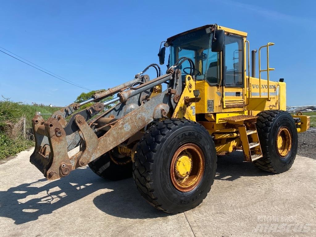 Volvo BM L 90 Колесни товарачи