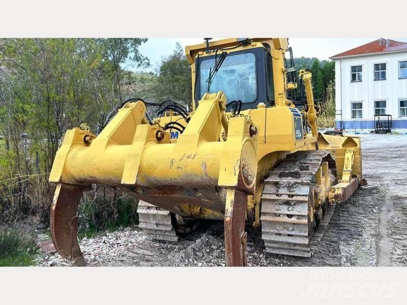 Komatsu D155AX-5 Верижни булдозери
