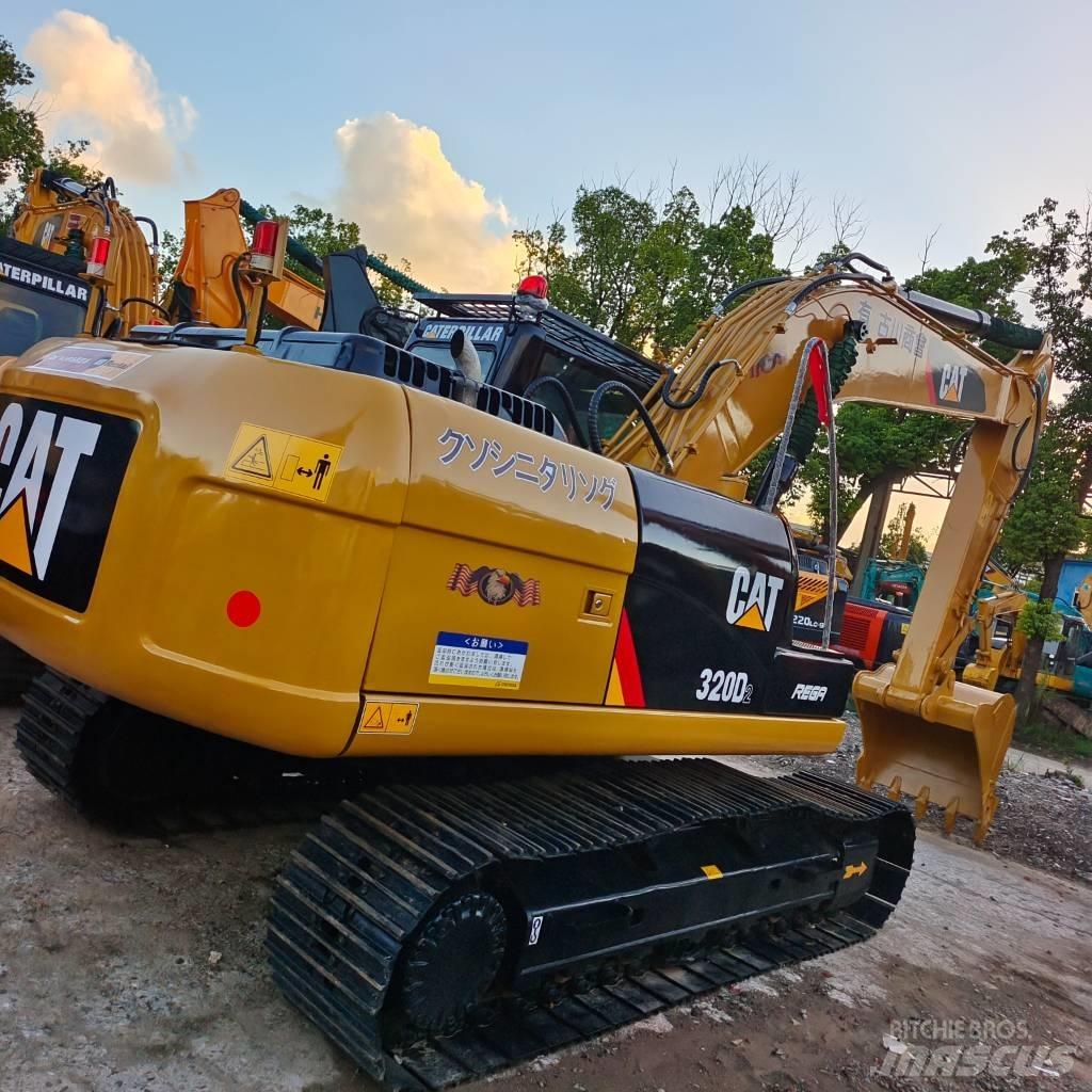 CAT 320 D Верижен екскаватор