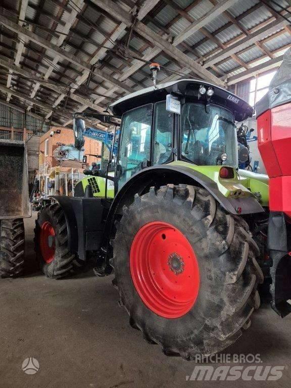 CLAAS Arion 610 CIS Трактори